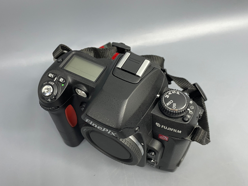 FujiFilm FinePix S2 Pro
