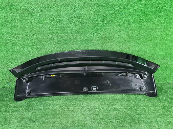 Спойлер крышки багажника RR Vogue 4 L405 (12-22)