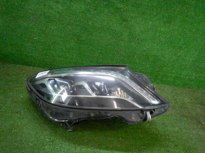 Фара правая Mercedes S W222 (2013-2017) LED