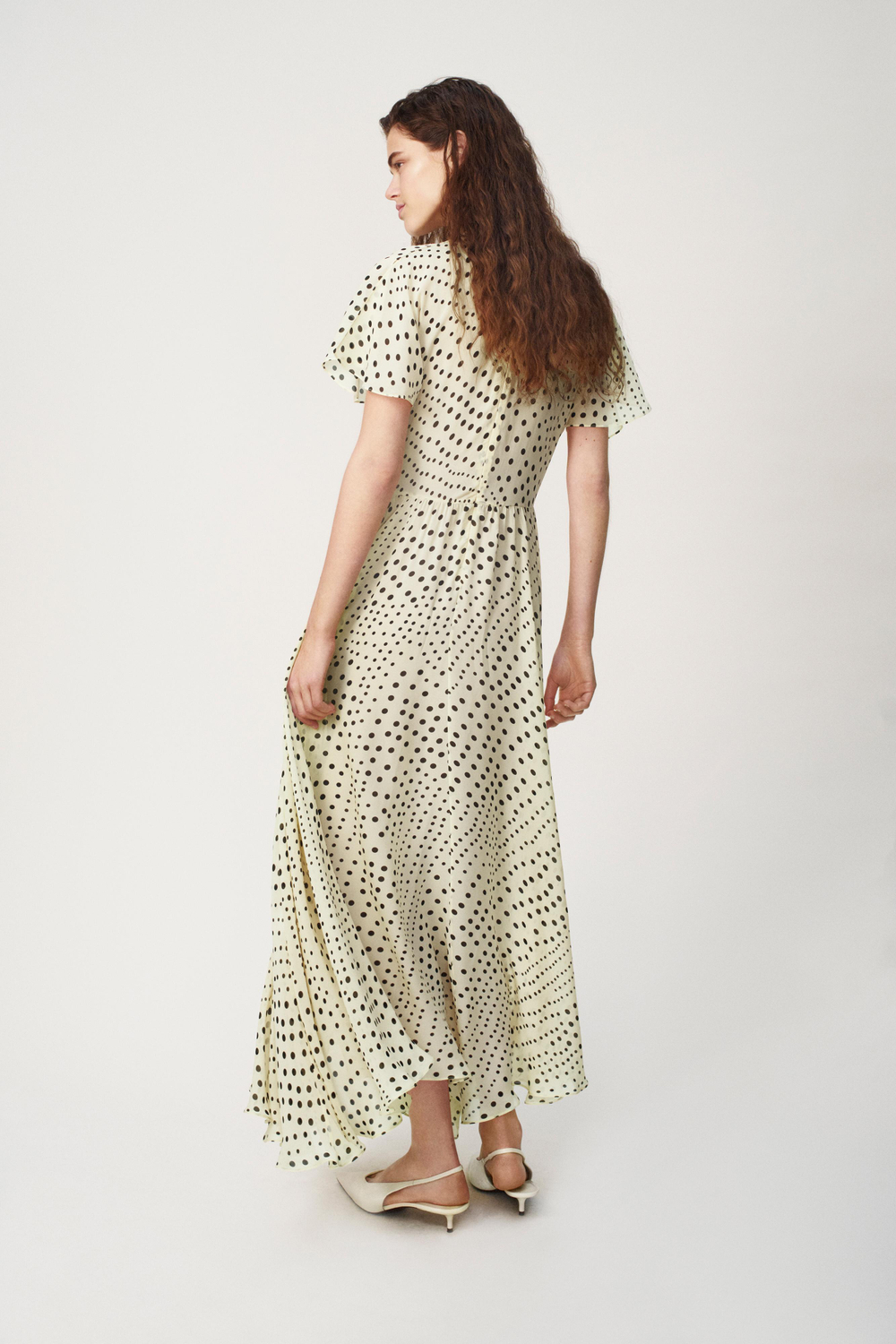 ПЛАТЬЕ В ГОРОШЕК — THE ITEM ZARA WOMAN — ZARA