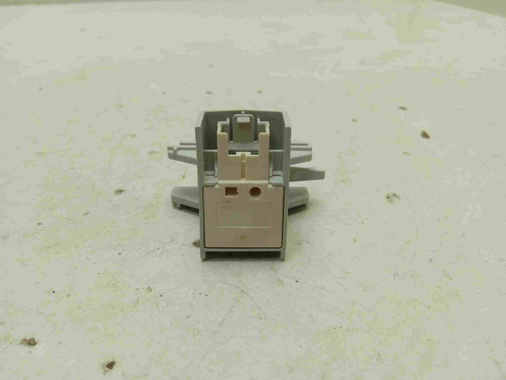 SMV50E30RU/97 ктп24 Сетевая кнопка для посудомоечной машины Bosch SMV50E30RU/97 б/у