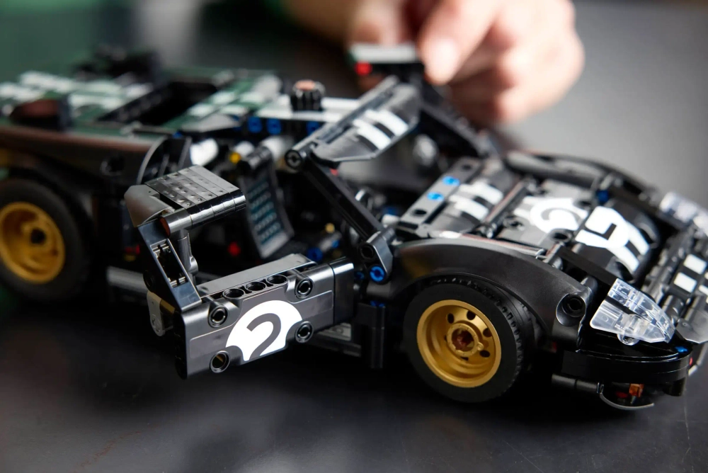 Конструктор LEGO Technic 42223 1966 Ford GT40 MKII Race Car