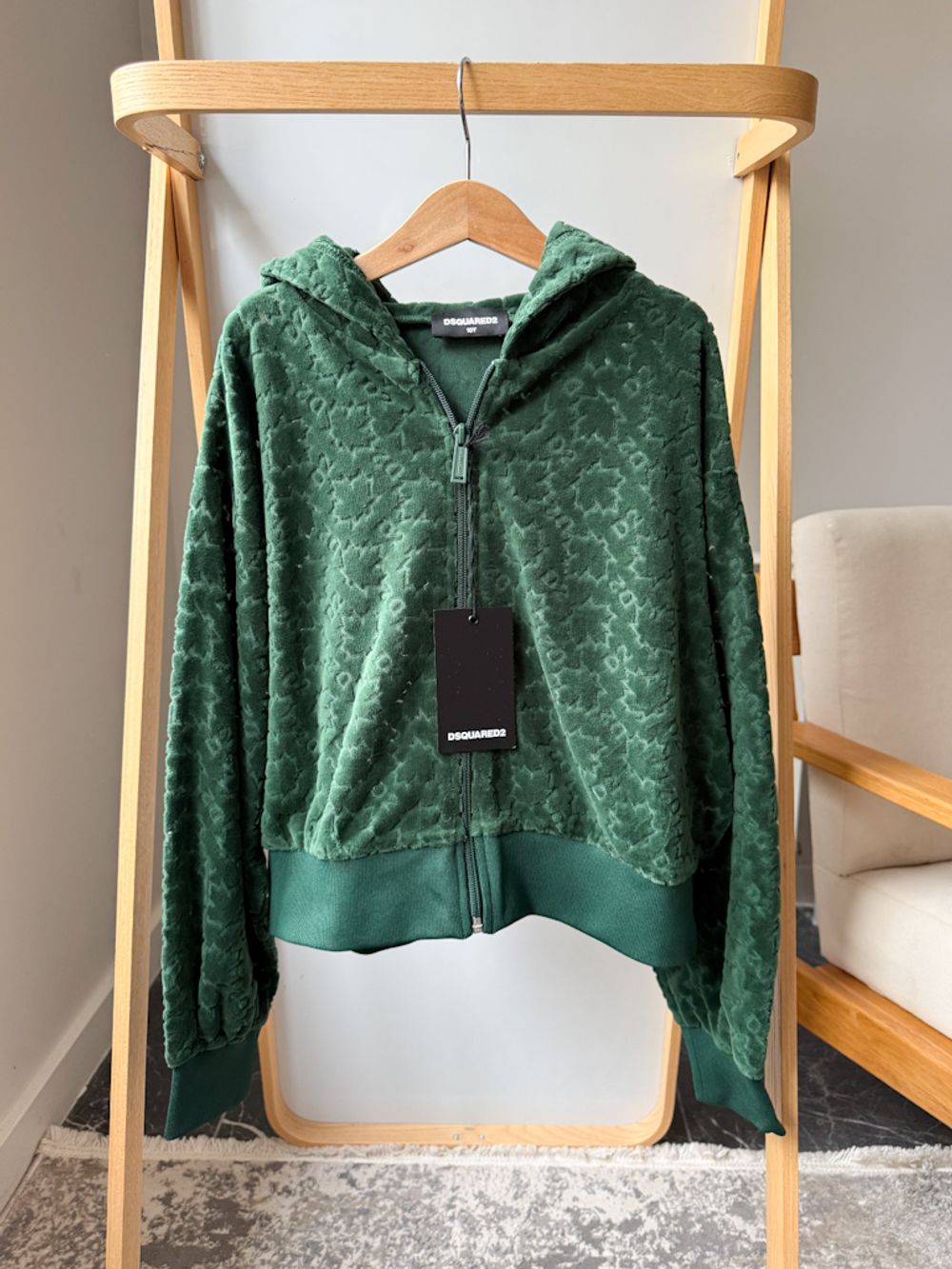 Новая велюровая толстовка Dsquared2, 140