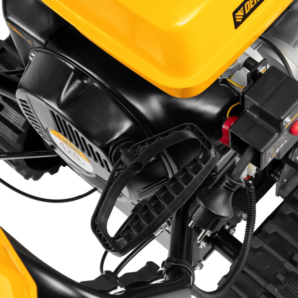Снегоуборочная машина бензиновая Denzel SBL 711DT PRO, 420cc, гусеницы, электростартер, блок. дифф.