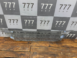Решетка переднего бампера Mercedes A (W177) 18-нв Б/У Оригинал A1778859100