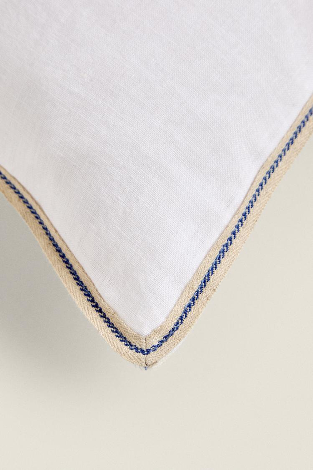 ZARA HOME ЧЕХОЛ ДЛЯ ДЕКОРАТИВНОЙ ПОДУШКИ С КОНТРАСТНОЙ СТРОЧКОЙ, БЕЛЫЙ