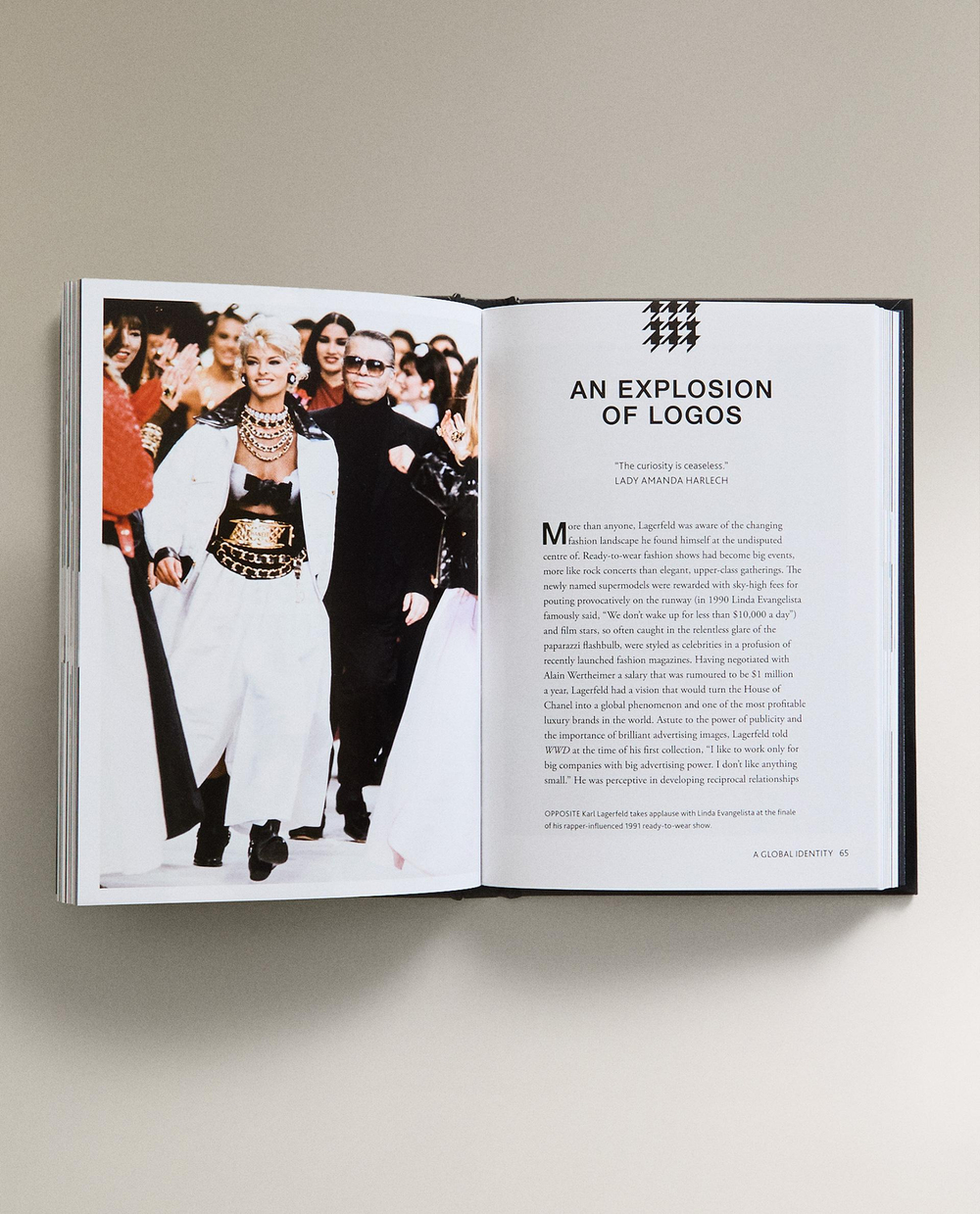 The Little Book of Chanel by Lagerfeld. Иллюстрированная книга об эпохе Лагерфельда в Chanel (на английском языке) Zara Home, фото 6