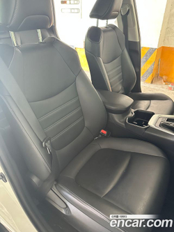 Toyota RAV4 2.5 2WD Hybrid — 2022