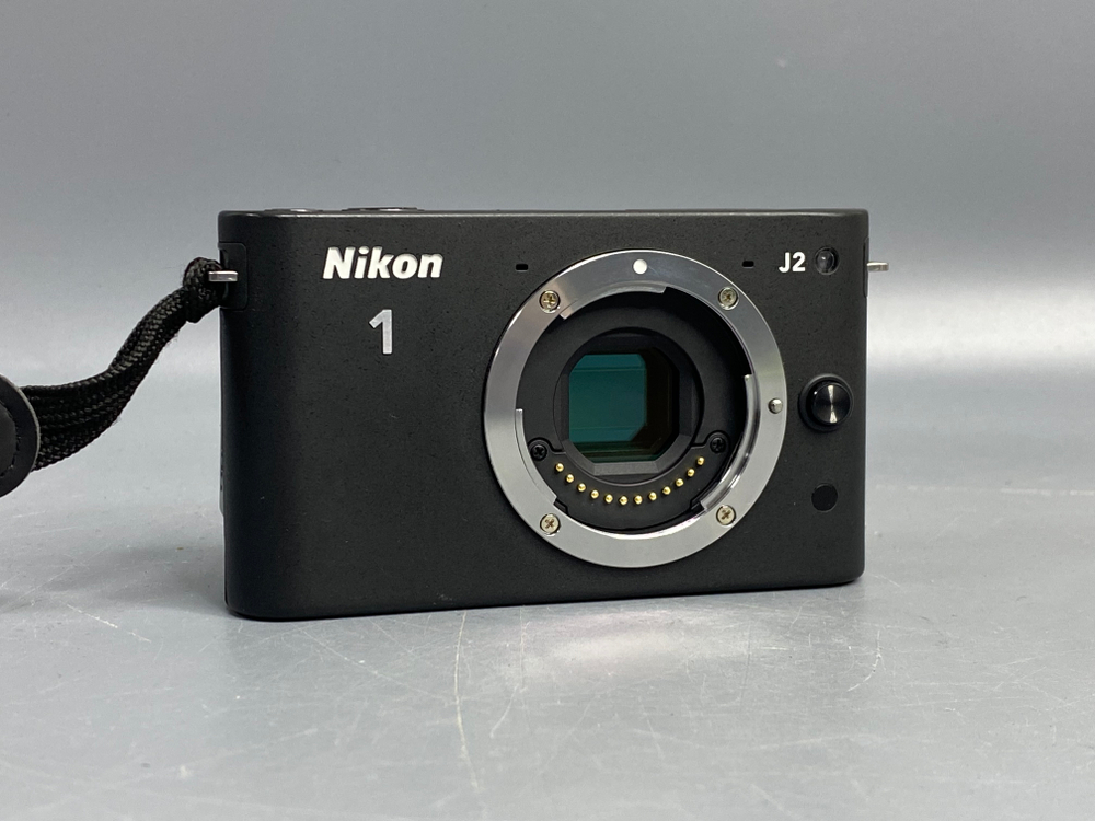 Nikon 1 J2 kit 11–27,5mm 2.400 Кадров