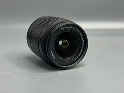 Canon EOS 650D Kit 18-55mm 3.5-5.6 IS 7.000 Кадров