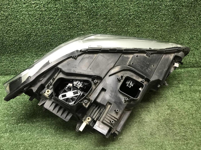 Фара левая BMW X1 F48 (2015-2019) LED