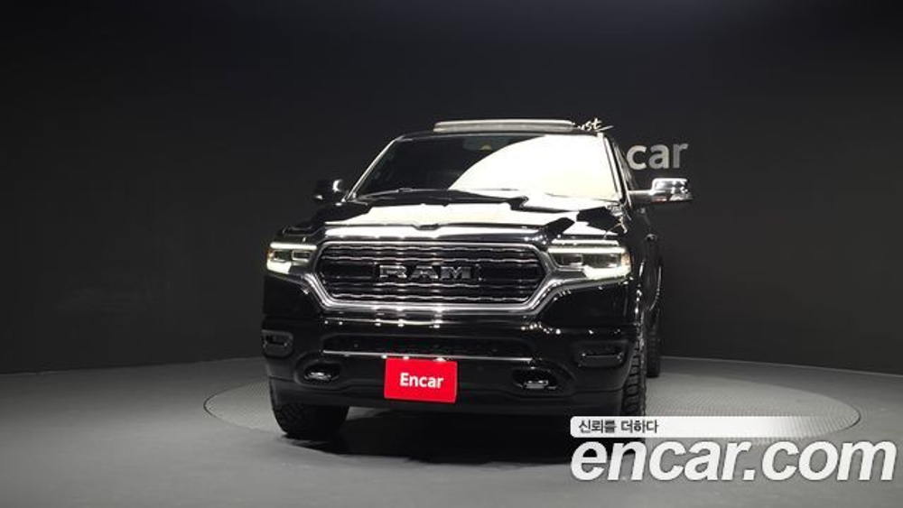 Dodge RAM Pickup 5.7 — 2021