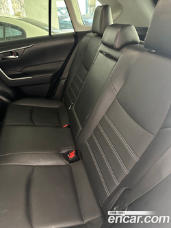 Toyota RAV4 2.5 2WD Hybrid — 2022