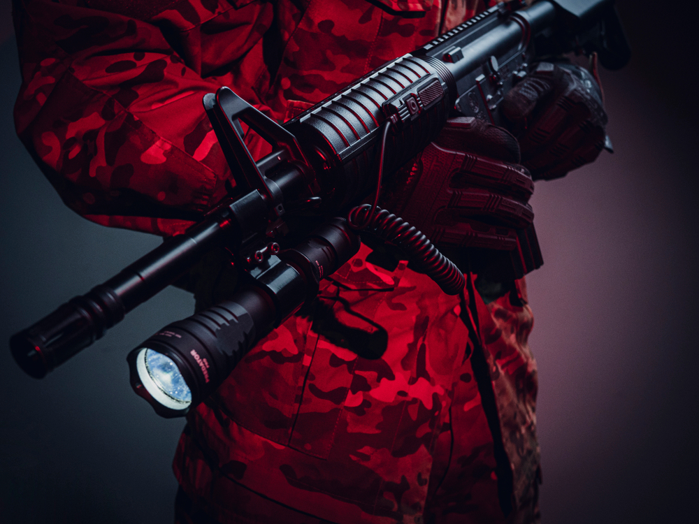 Тактический фонарь Armytek Predator Pro Magnet USB (теплый свет)