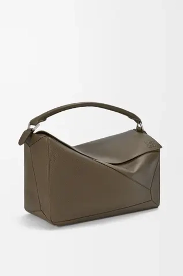 Loewe Большая сумка Puzzle мягкой зернистой телячьей кожи, зелено-коричневый