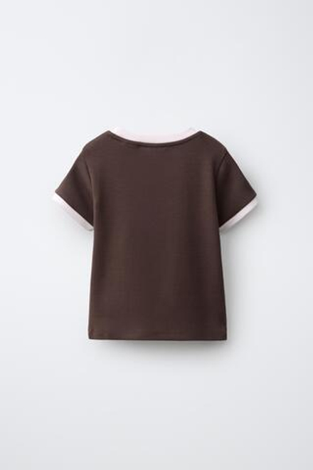 ZARA ФУТБОЛКА С ПРИНТОМ CAPYFUN © «ВИШНЯ», КОРИЧНЕВЫЙ