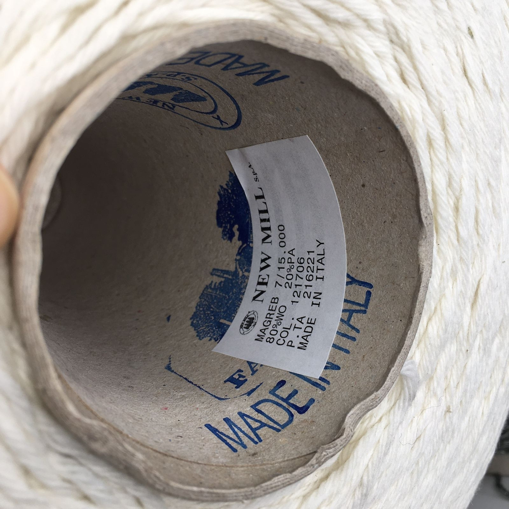MAGREB New Mill 80% шерсть, 20% п/а, 214м/100гр 7/15000 col.121706 молочный белый