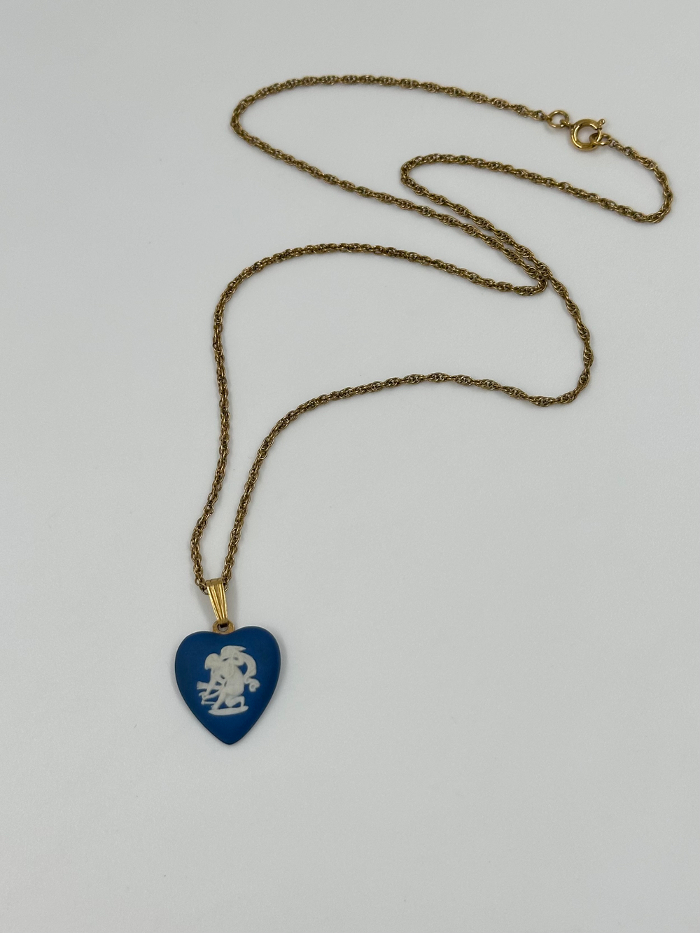 Кулон в виде сердца Wedgwood синий
