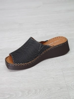 Шлепанцы женские LOBAS SHOES 9140-132 \01
