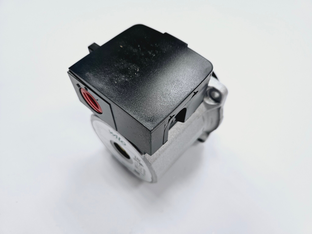 Двигатель циркуляционного насоса ARISTON Microgenus Plus/Microsystem/TX... (арт. 65103096.A, 996614.A, 996617.A)