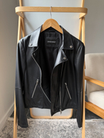 Новая кожаная куртка Emporio Armani, S