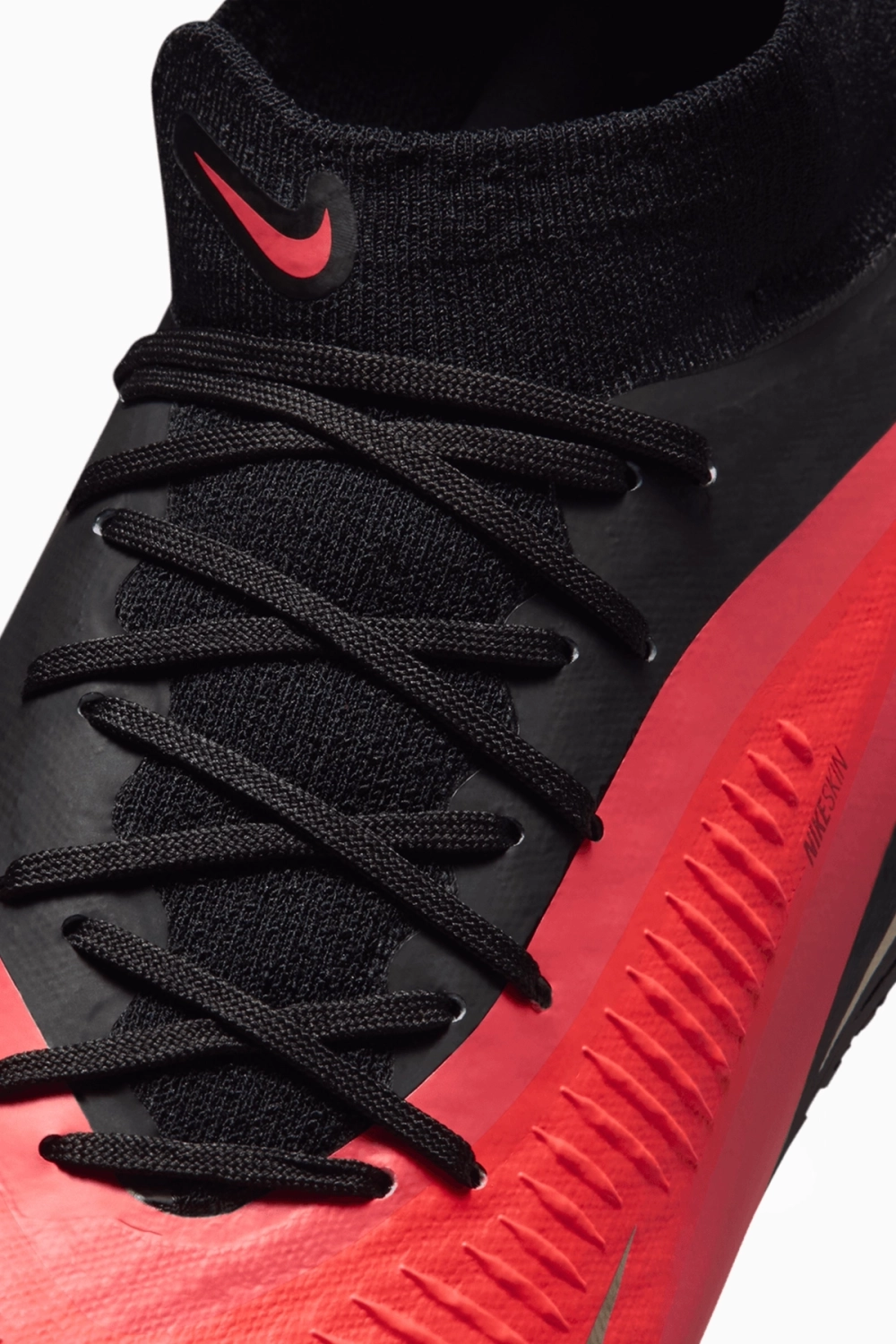 Бутсы Nike Phantom 6 High Academy AG - красный