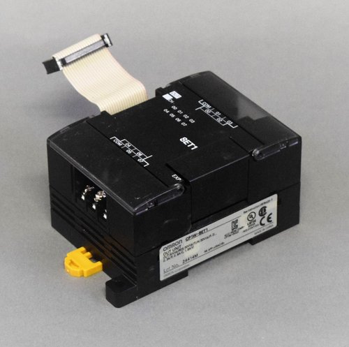 OMRON CP1W-8ET1