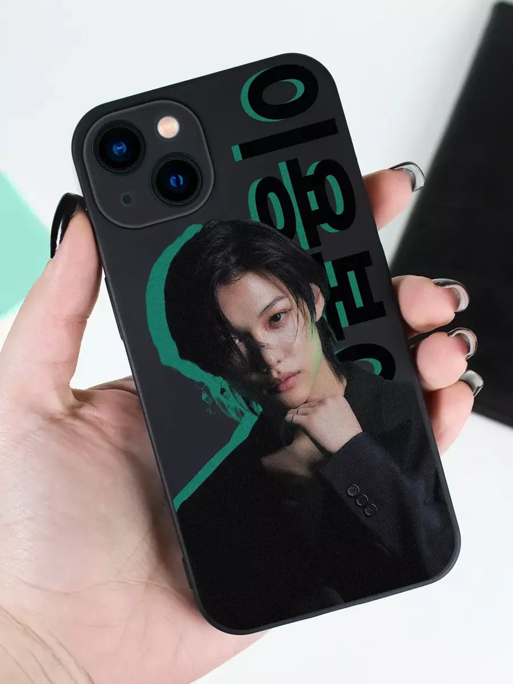 Чехол на iPhone 15 с принтом