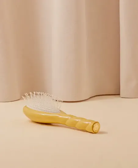 La Bonne Brosse N.04 The Miracle Petite Brush