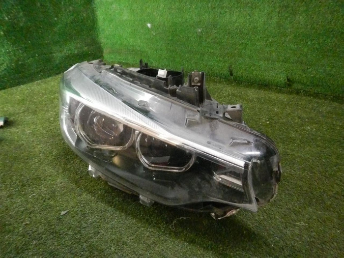 Битая Фара правая BMW 4er F32 (2017-2020) LED