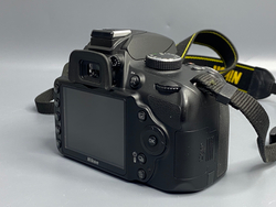Nikon D3200 — 8 000 кадров