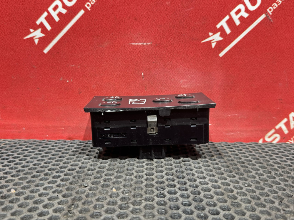 Переключатель света фар