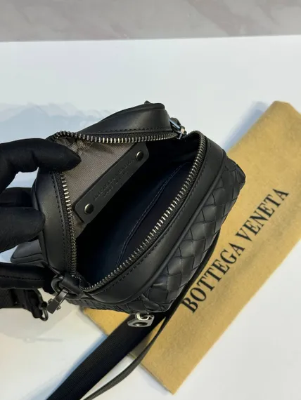 Сумка мессенджер Bottega Venetta, чёрный