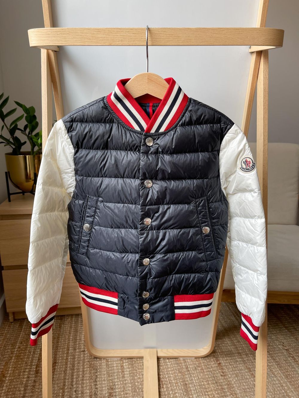 Бомбер Moncler