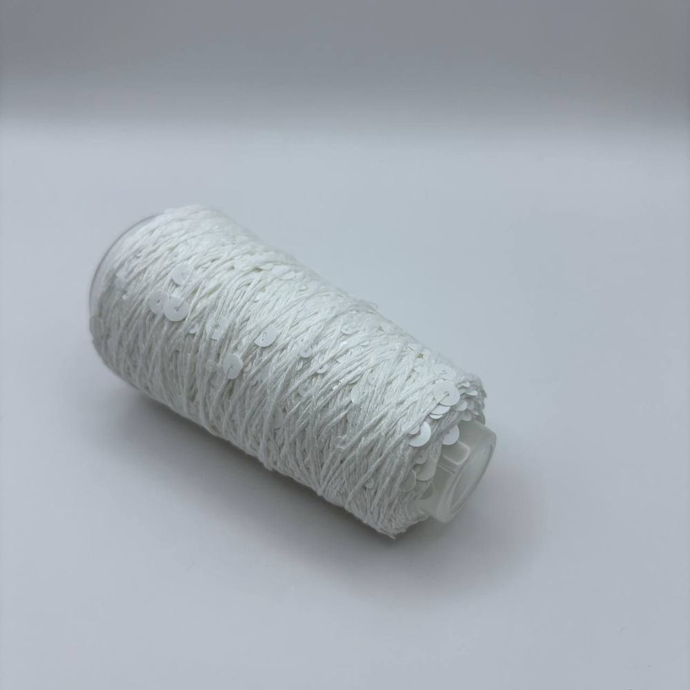 Королевские пайетки на хлопке (98% хлопок, 2% пайетки), белый, пайетка белая, 50 г/150 м, Китай