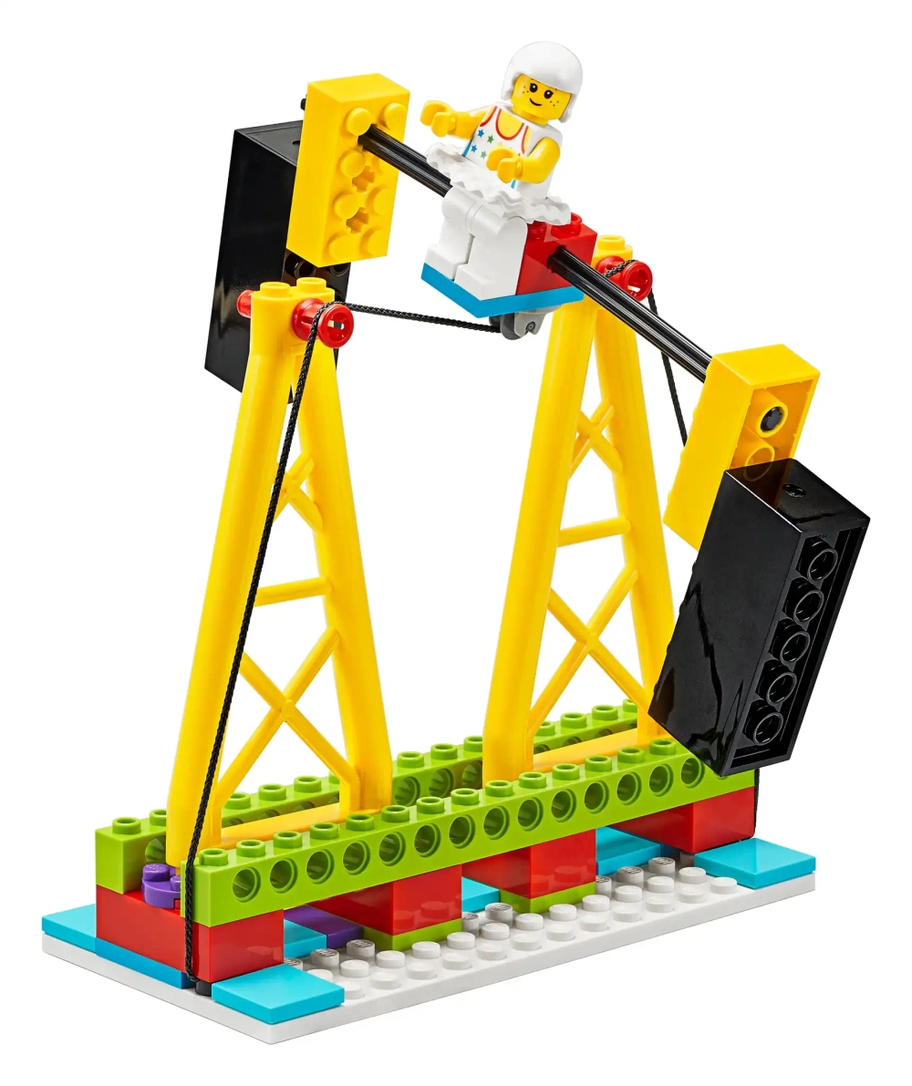 Конструктор LEGO Education 45401 BricQ Motion Essential Set