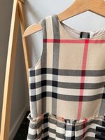 Платье Burberry, 110