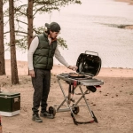 Газовый гриль Weber Traveler, черный