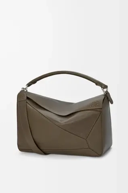 Loewe Большая сумка Puzzle мягкой зернистой телячьей кожи, зелено-коричневый