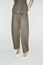 МЯГКИЕ БРЮКИ CARROT FIT — ZARA