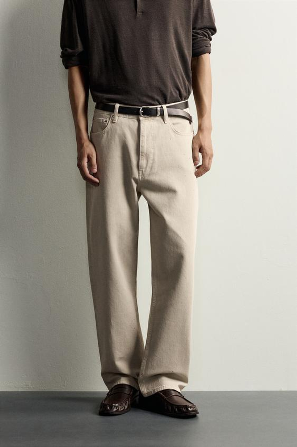 ZARA ДЖИНСЫ RELAXED FIT, ЭКРЮ/ЧЕРНЫЙ