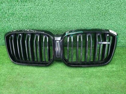 Решетка радиатора BMW X3 G01 (2021-2024)