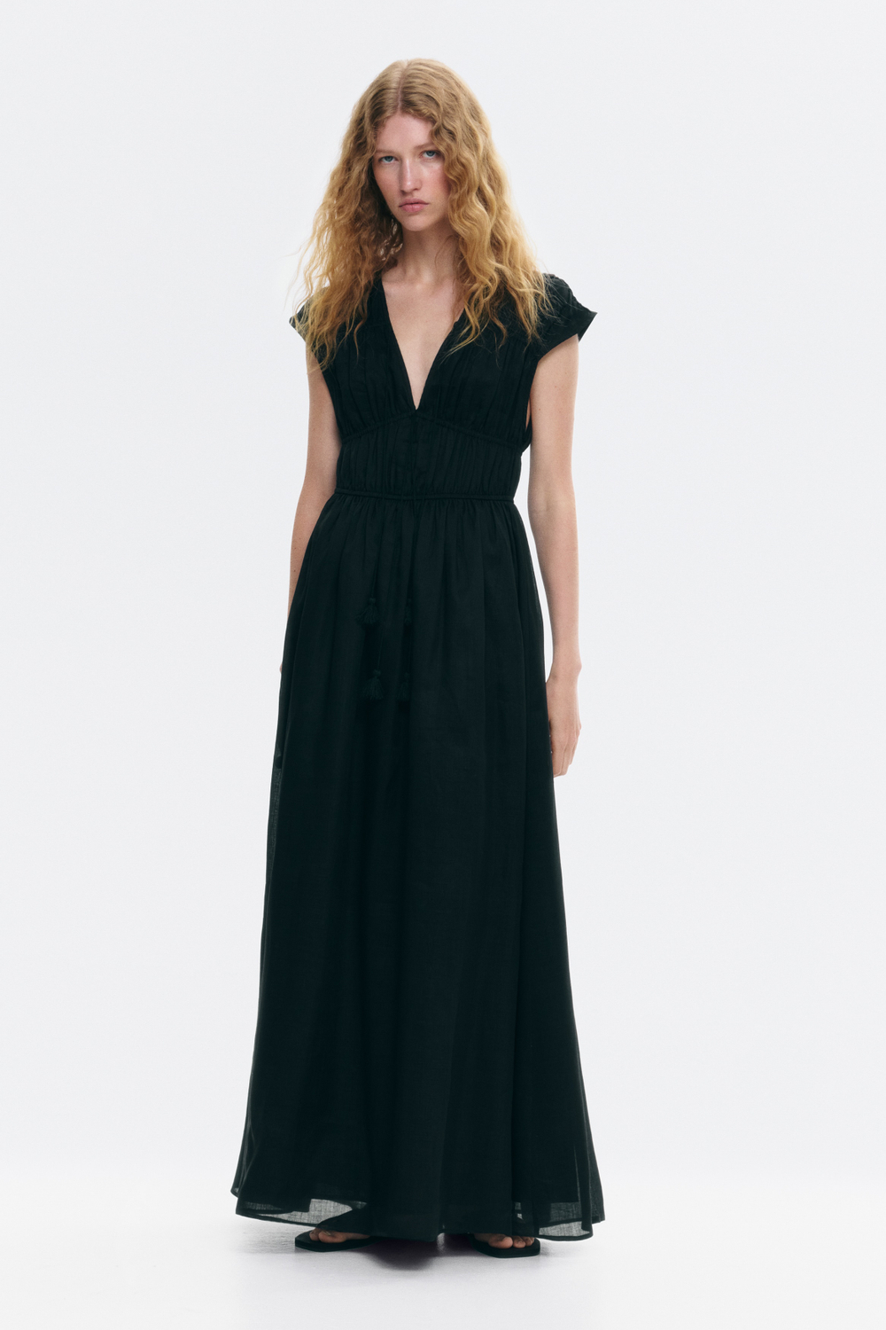 Платье со стягивающими шнурками из рами - H&M