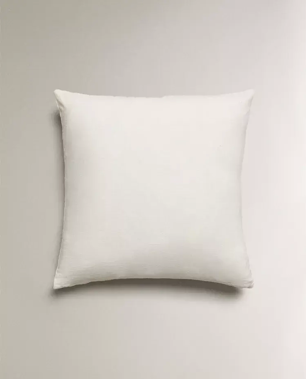 ZARA HOME НАВОЛОЧКА ДЛЯ ДЕКОРАТИВНОЙ ПОДУШКИ С ВЫШИВКОЙ, СВЕТЛО-БЕЖЕВЫЙ