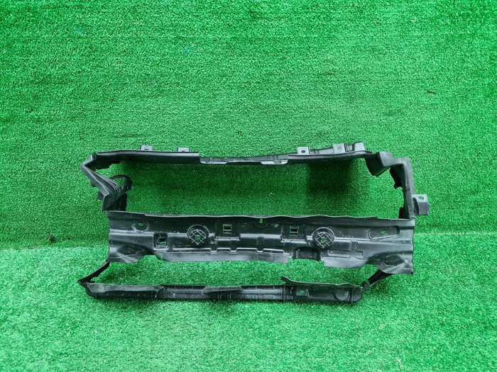 Воздуховод радиатора BMW 4er G22 (2020-н.в.)