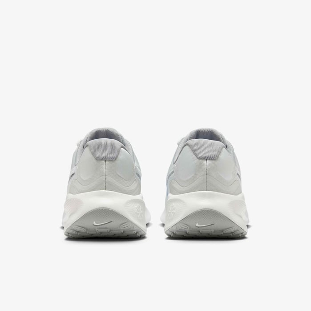 Кроссовки женские NIKE W NIKE REVOLUTION 7