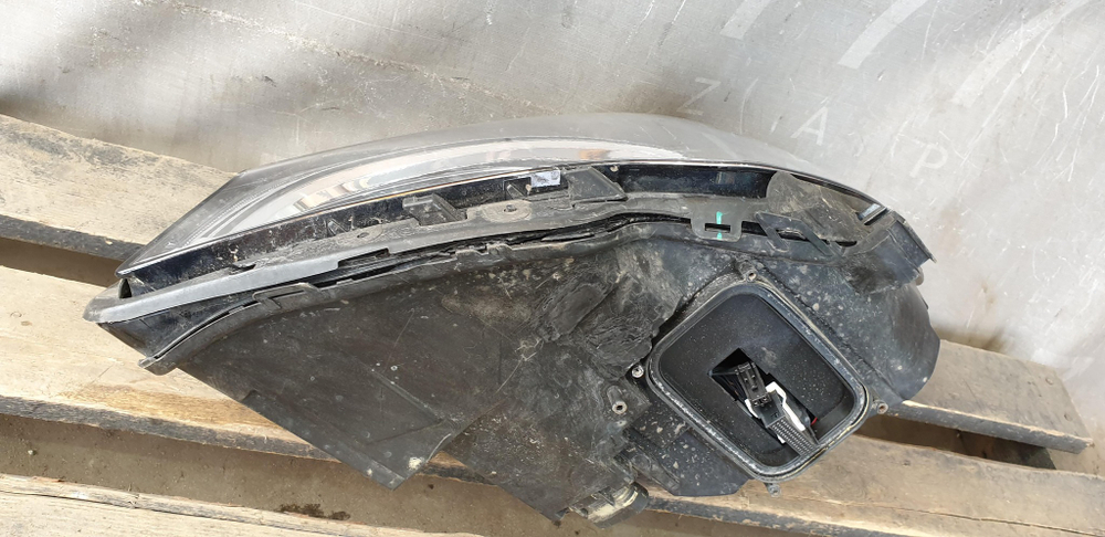 Фара левая LED Mercedes CLA (C117) 16-19 Б/У Оригинал A1178206761