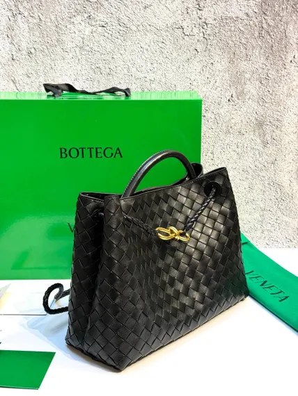 Сумка Bottega Veneta Medium Andiamo черный