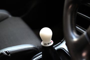 Ручка КПП Nismo белая