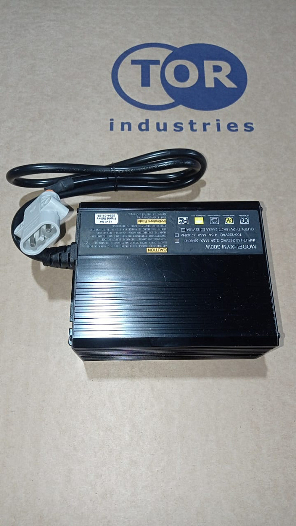 Зарядное устройство для штабелёров TSE (Charger XYM 300W 12V/15A)